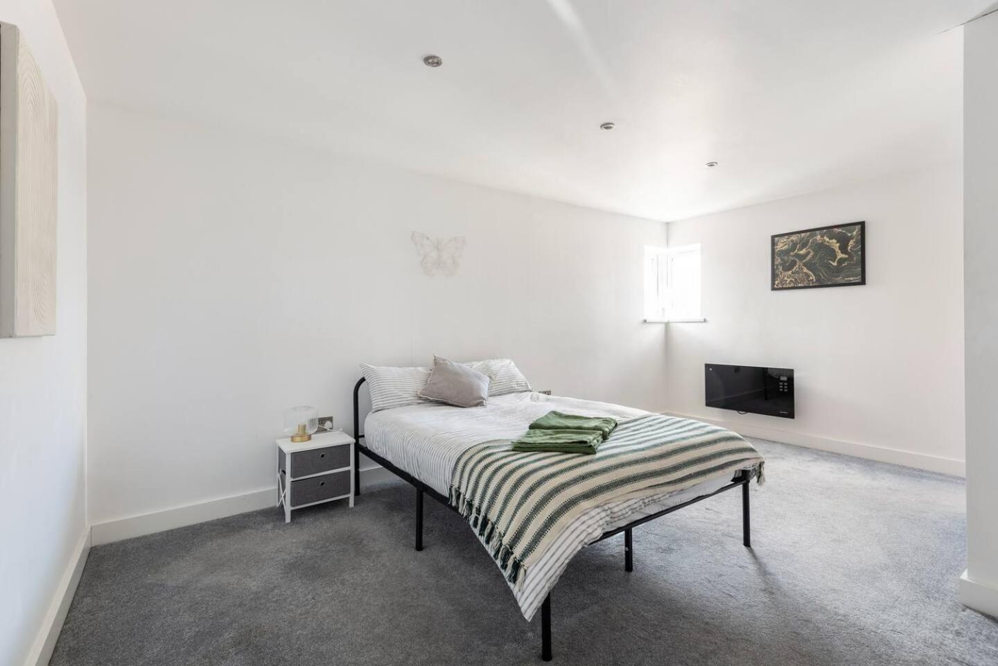 Luxurious 3-Bed Penthouse In Sheffield Lejlighed Handsworth Eksteriør billede