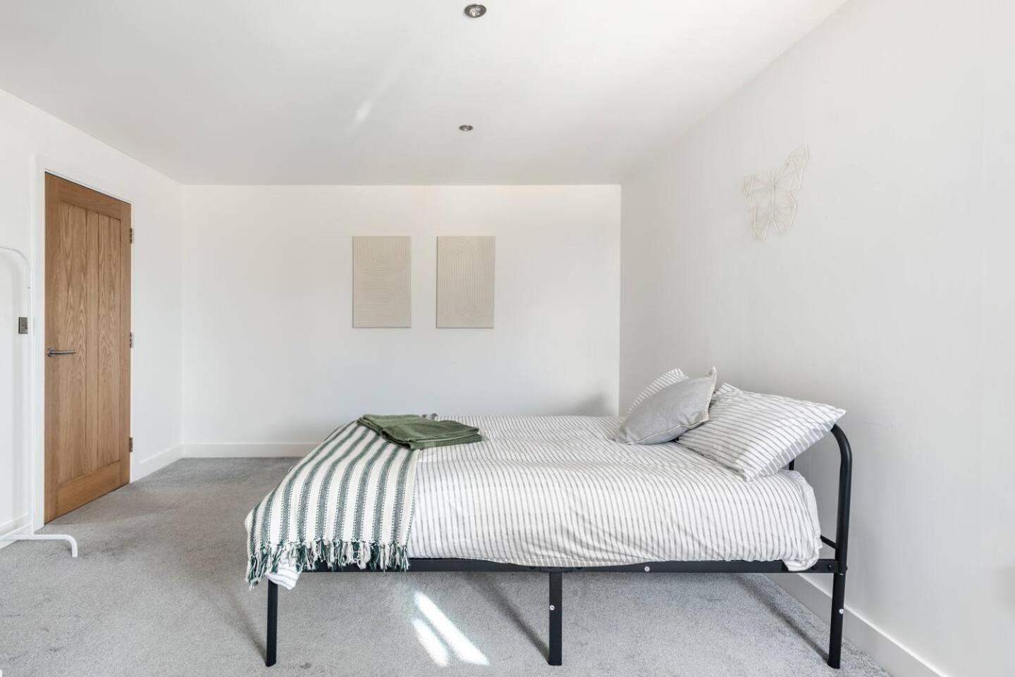 Luxurious 3-Bed Penthouse In Sheffield Lejlighed Handsworth Eksteriør billede