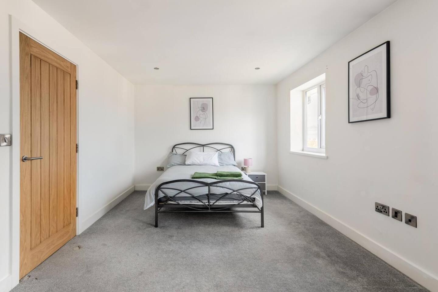 Luxurious 3-Bed Penthouse In Sheffield Lejlighed Handsworth Eksteriør billede